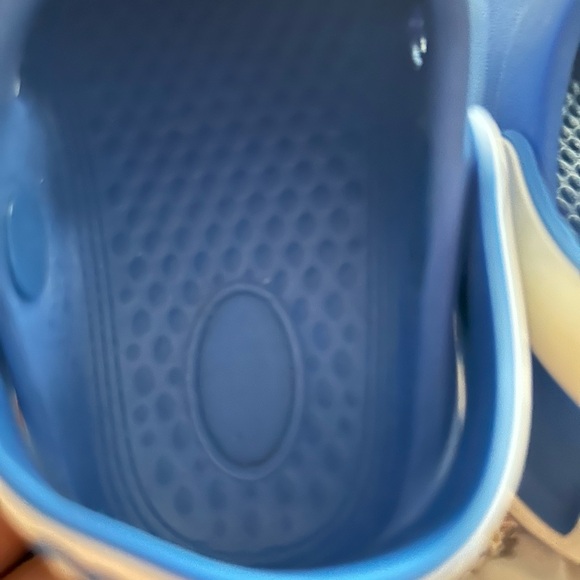 Boys Hollow Out Design Cartoon Graphic Vented Clogs - Picture 8 of 9